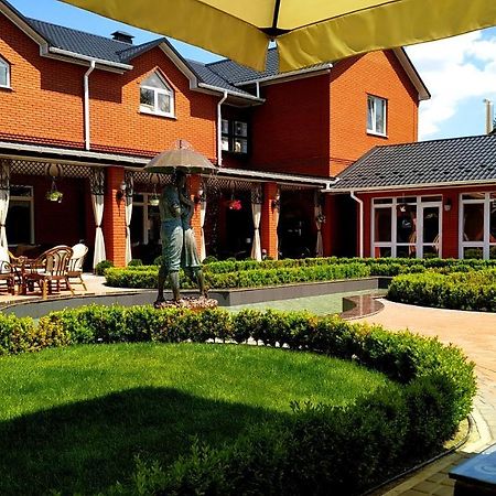 Заміський Комплекс Grand Prix Hotel Tsyurupynsk Ngoại thất bức ảnh