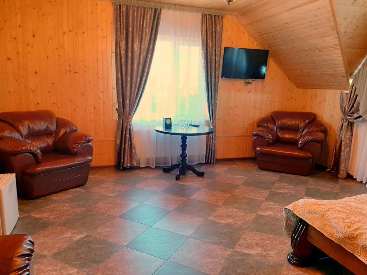 Заміський Комплекс Grand Prix Hotel Tsyurupynsk Ngoại thất bức ảnh